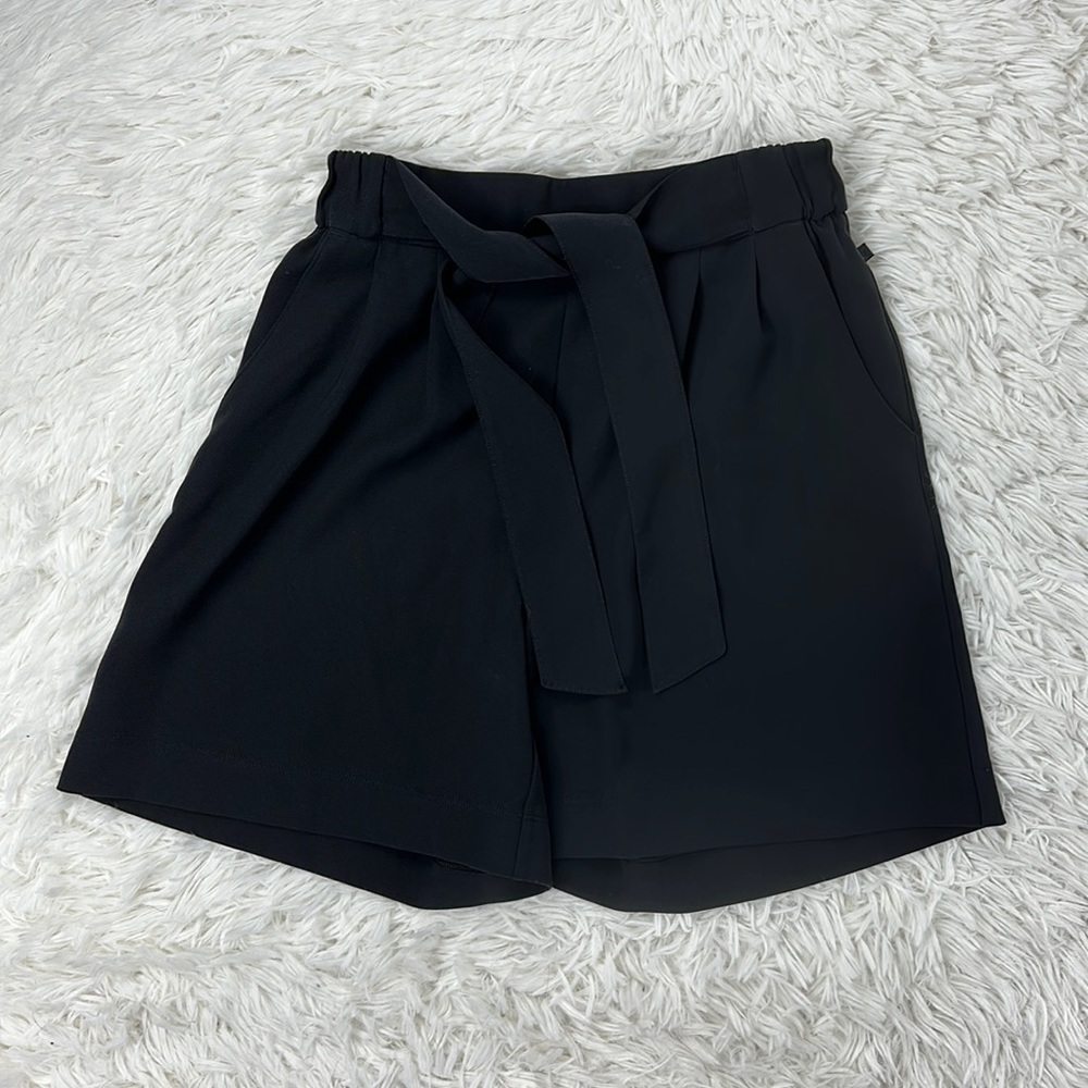 Lululemon Noir Short 5.5" Black